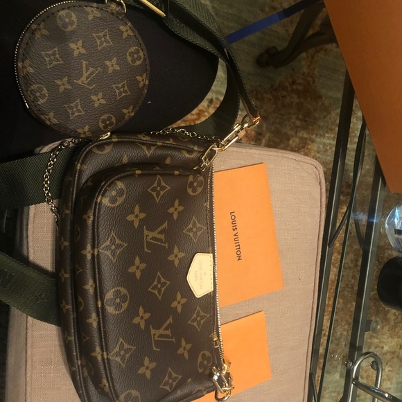 Meet your Posher, Yvette - Picture 9 of 16